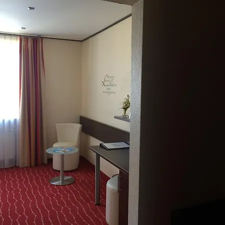 Zum Rosengarten فندق