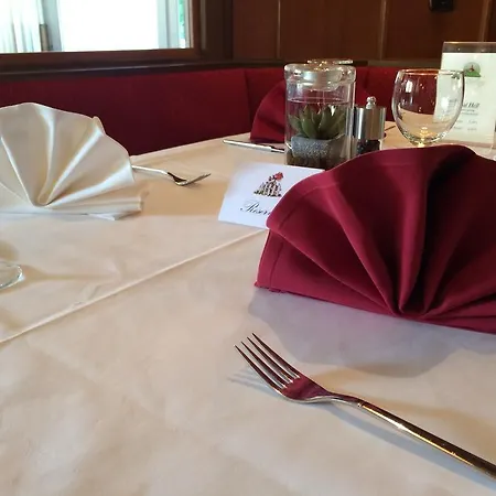 Zum Rosengarten فندق دارمشتاد