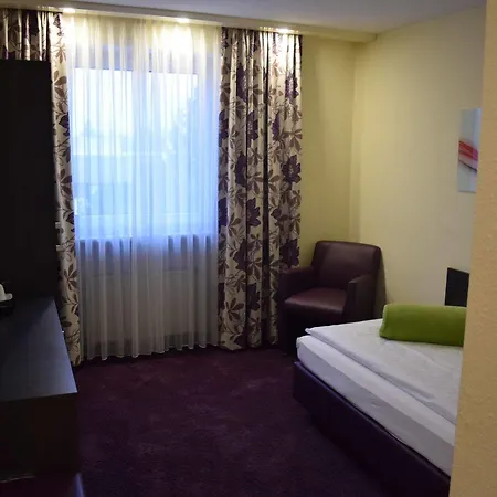 Zum Rosengarten فندق دارمشتاد