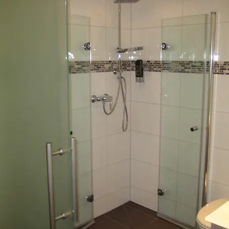 فندق Zum Rosengarten دارمشتاد