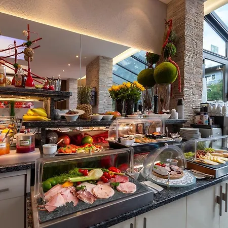 Zum Rosengarten فندق 2*