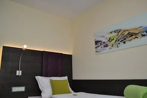 Zum Rosengarten 2* Darmstadt