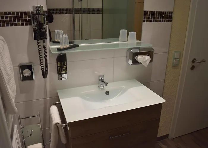 Zum Rosengarten 2* Darmstadt